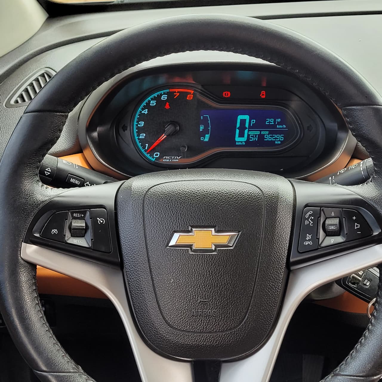 VOLANTE MULTFUNCIONAL