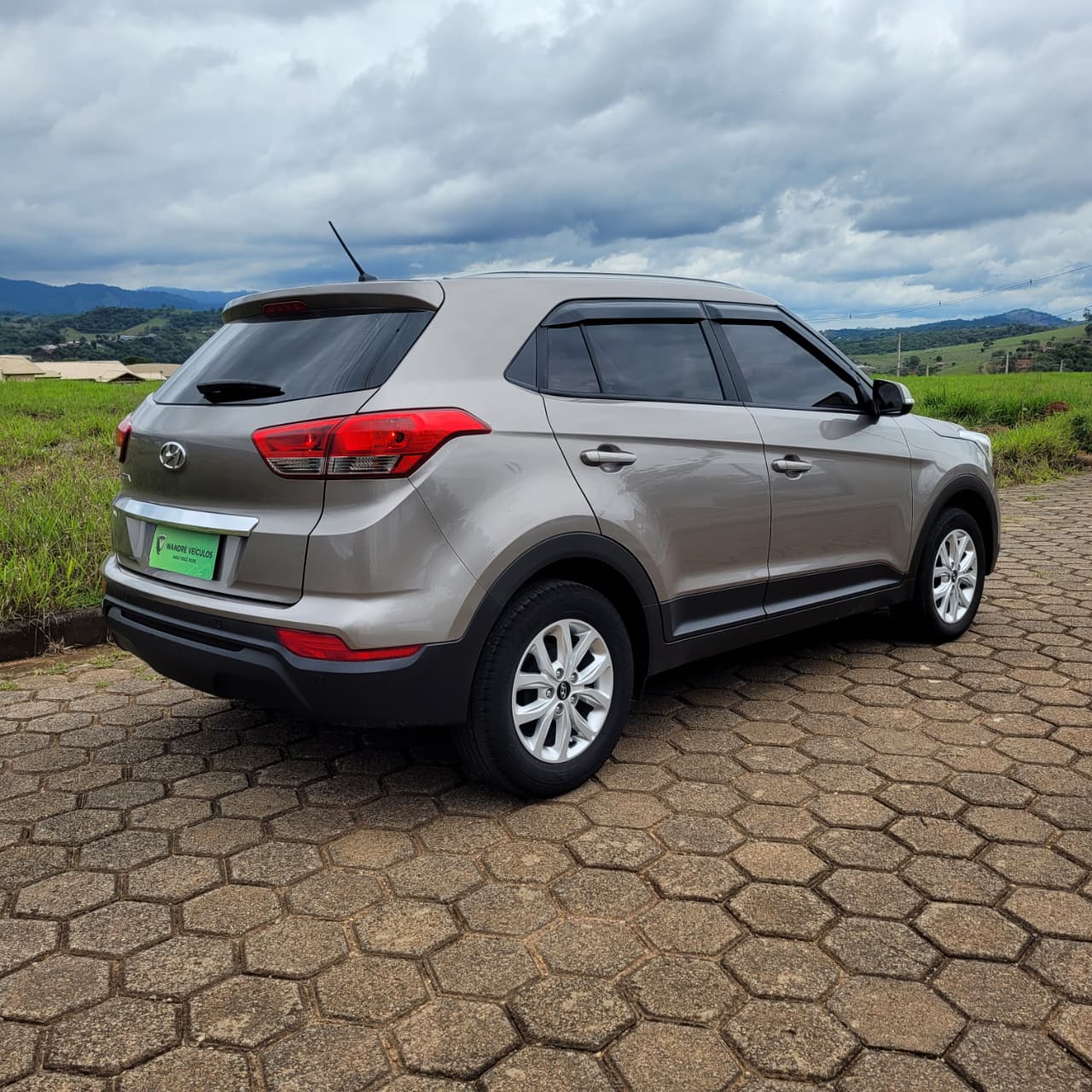 WhatsApp Image 2025-11-03 at 11.00.32 (1)