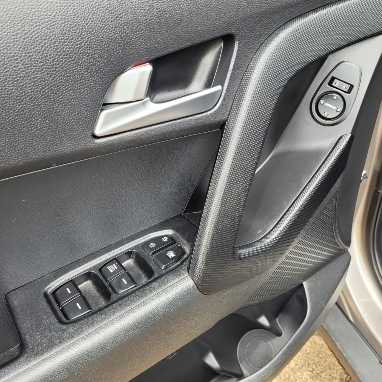 WhatsApp Image 2025-11-03 at 11.00.35