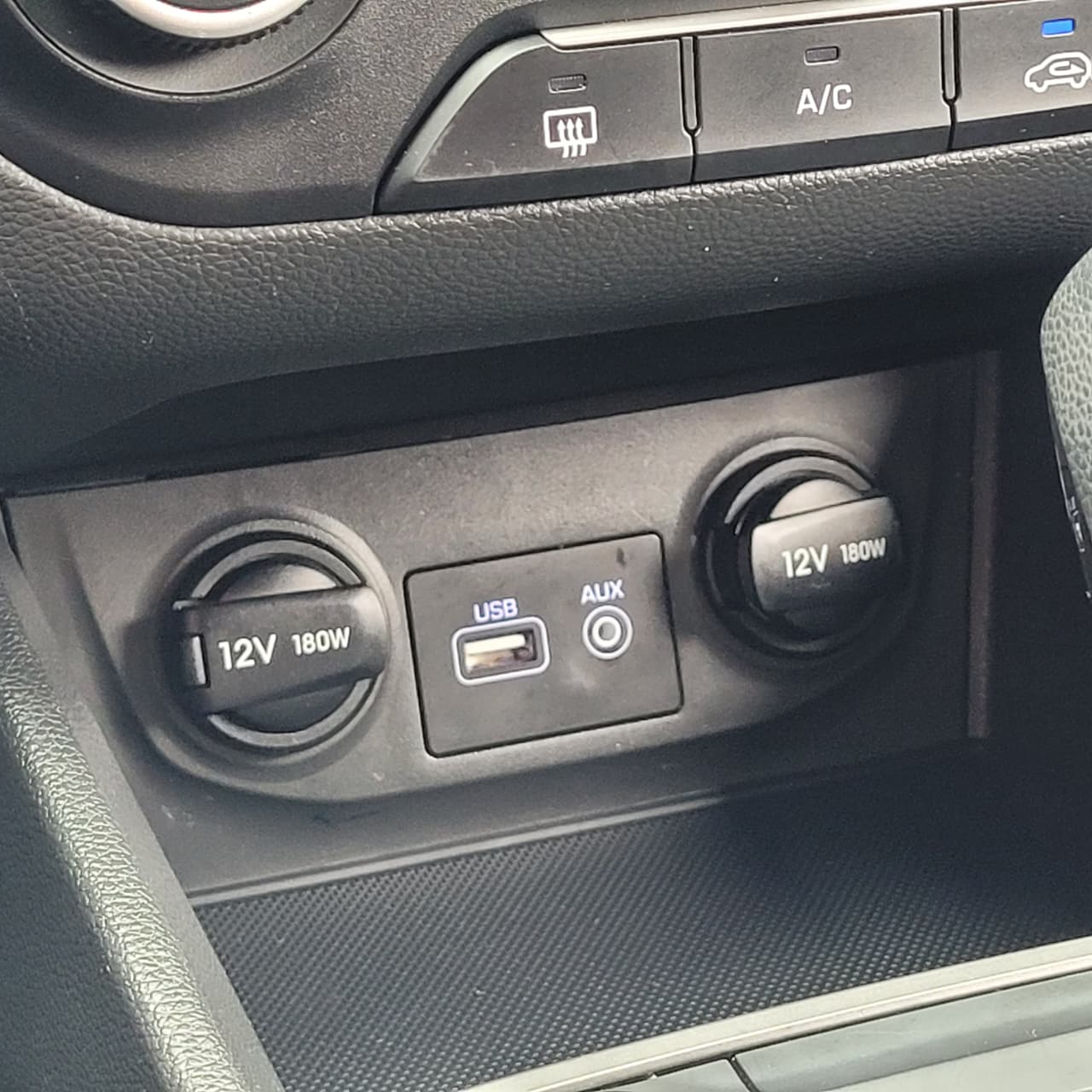 WhatsApp Image 2025-11-03 at 11.00.39 (1)