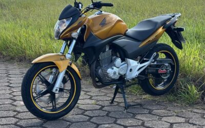 Honda CB 300R 2011 – Amarela
